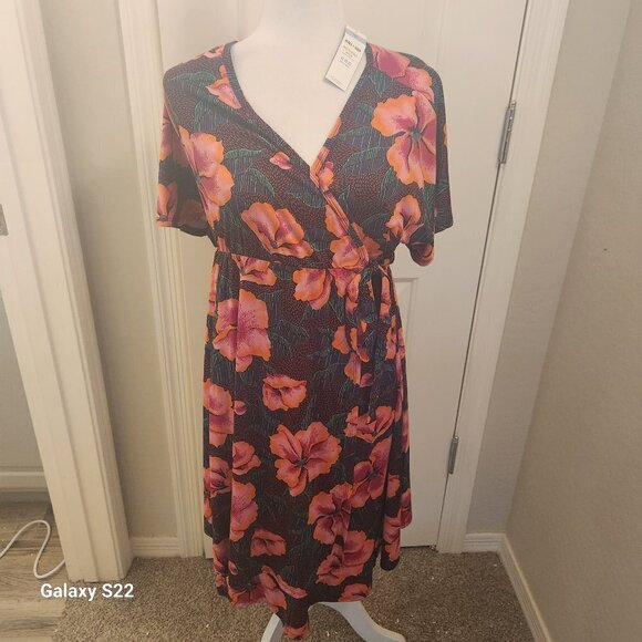 AGNES & DORA Wrap Nightengale Dress. NWT. Size: various - Picture 2 of 12